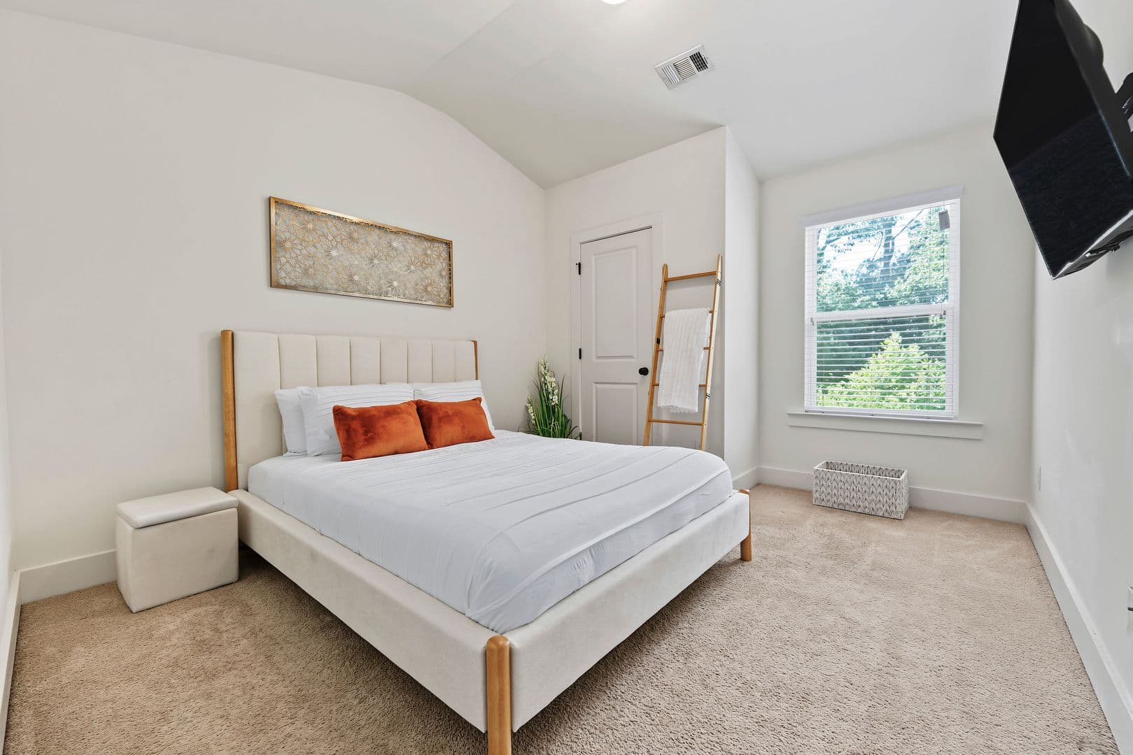 Lithonia House: 5334 Brooklands Drive