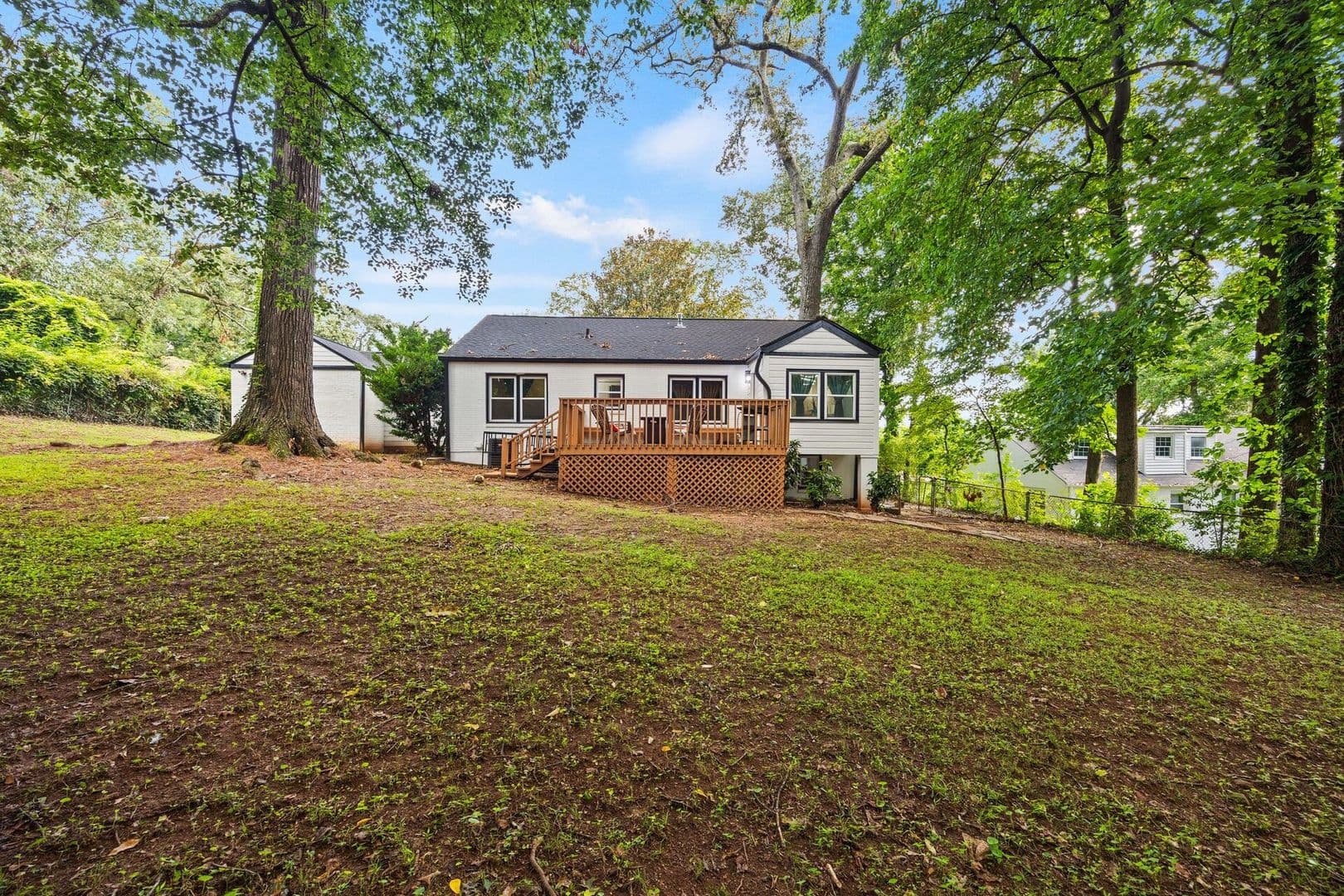 Atlanta Apartment: 10 Claire Drive Southeast