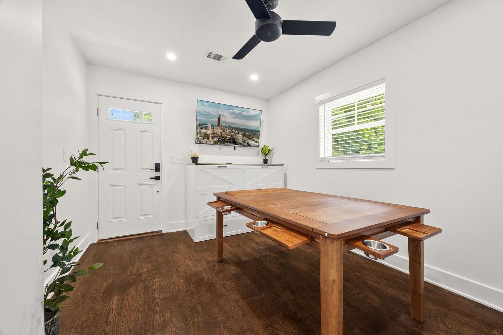 Atlanta House: 1603 Ezra Church Drive Northwest