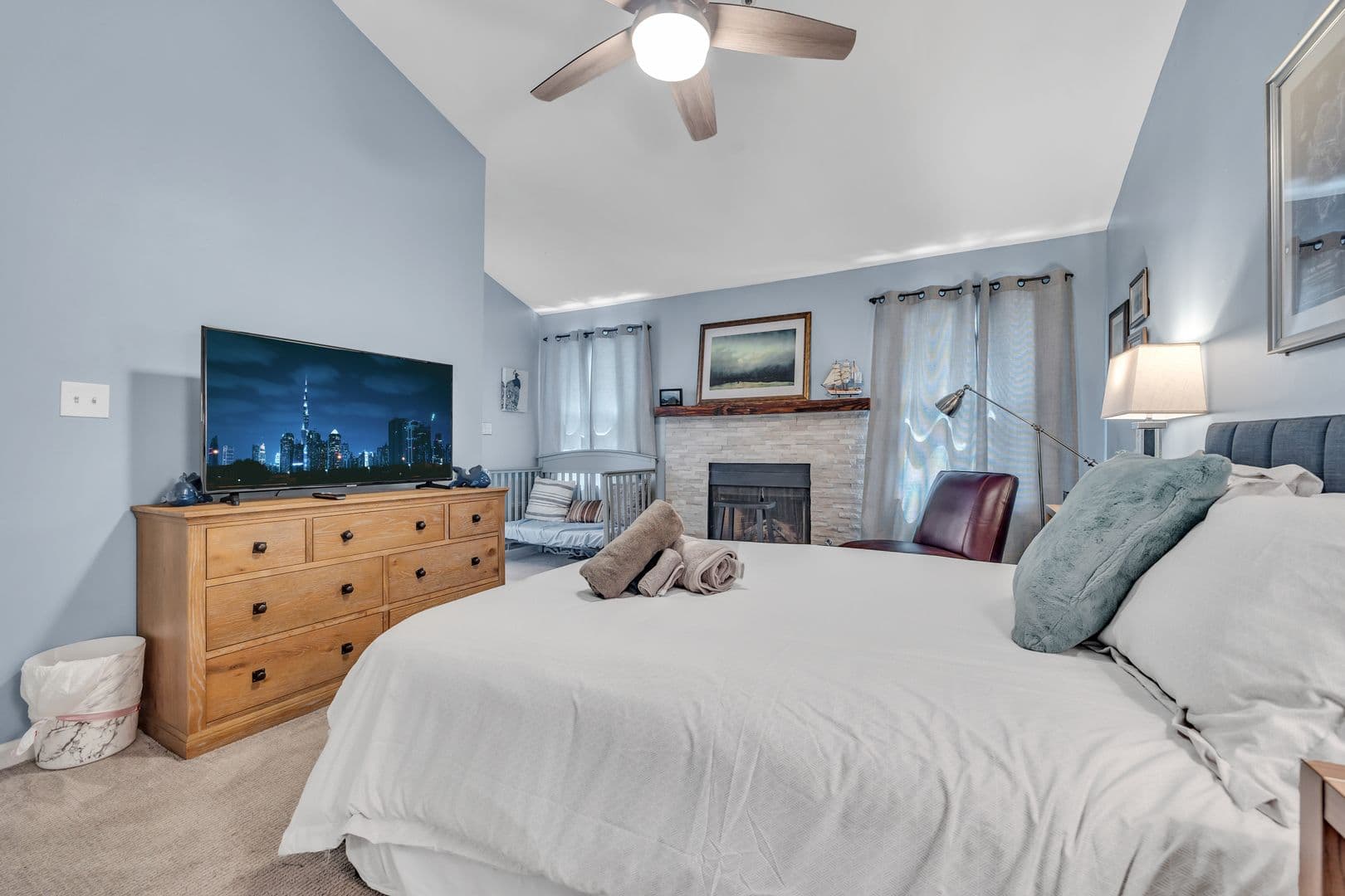Marietta Apartment: 586 Saint James Walk Southeast