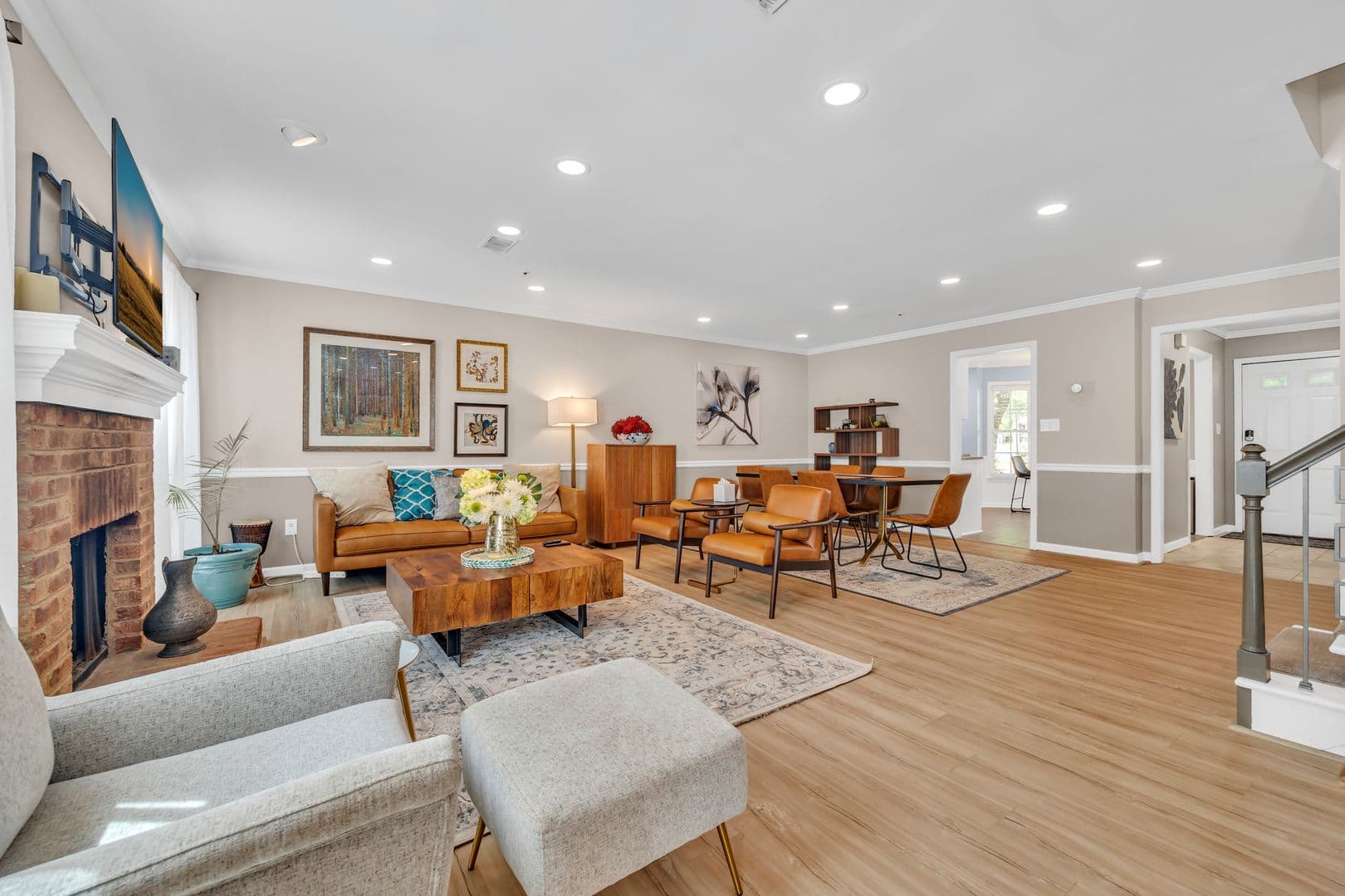 Marietta Apartment: 586 Saint James Walk Southeast