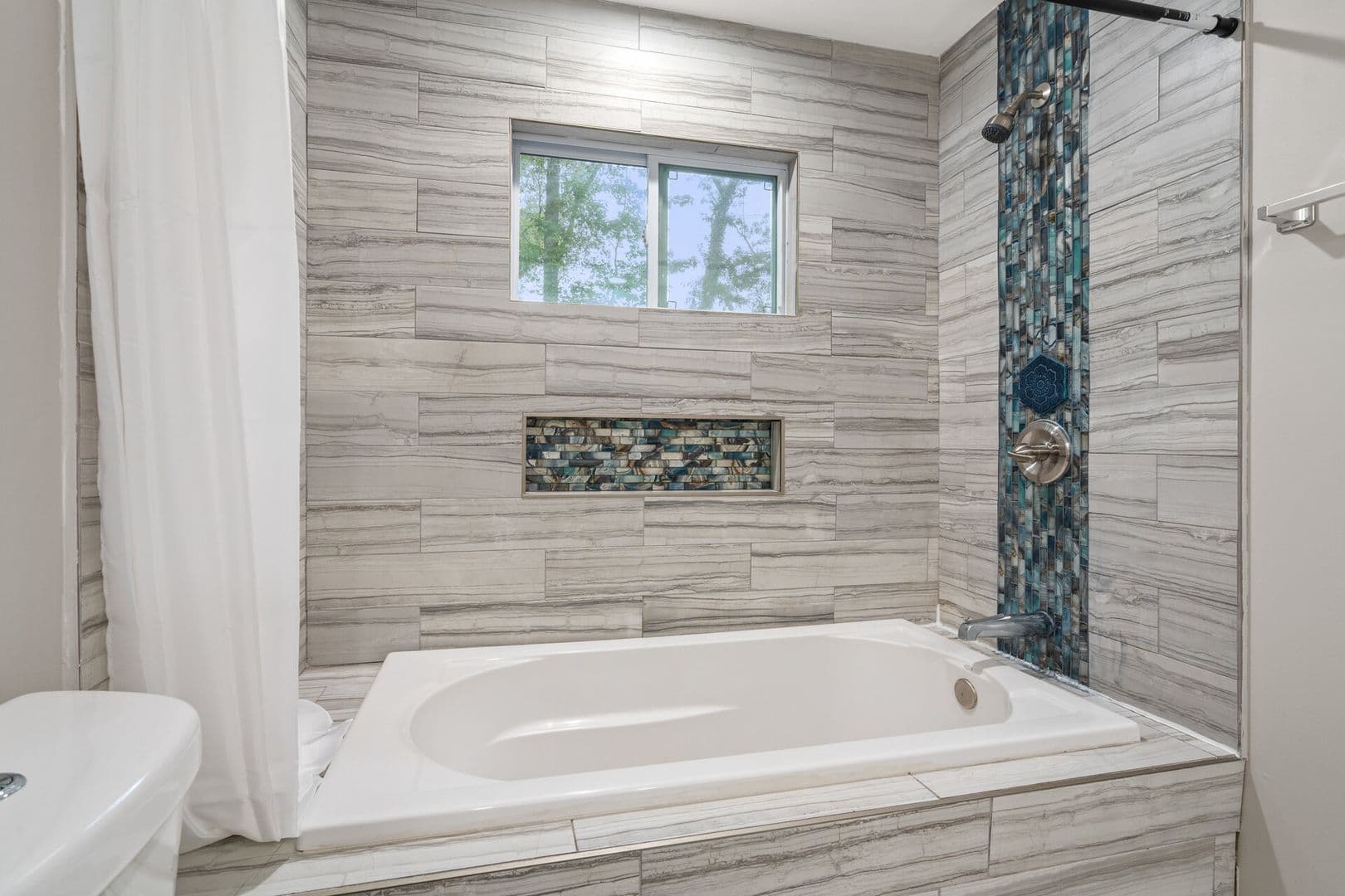 Atlanta House: 1409 Bridges Avenue Southwest