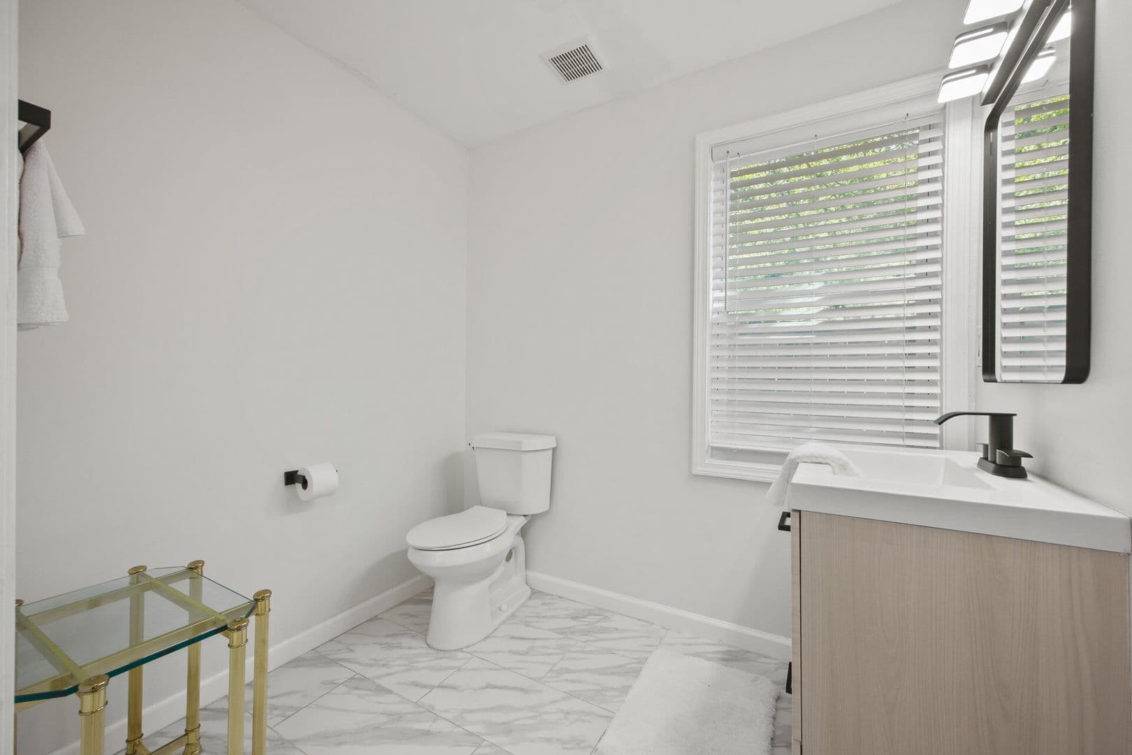 Atlanta House: 1346 Lorenzo Drive Southwest