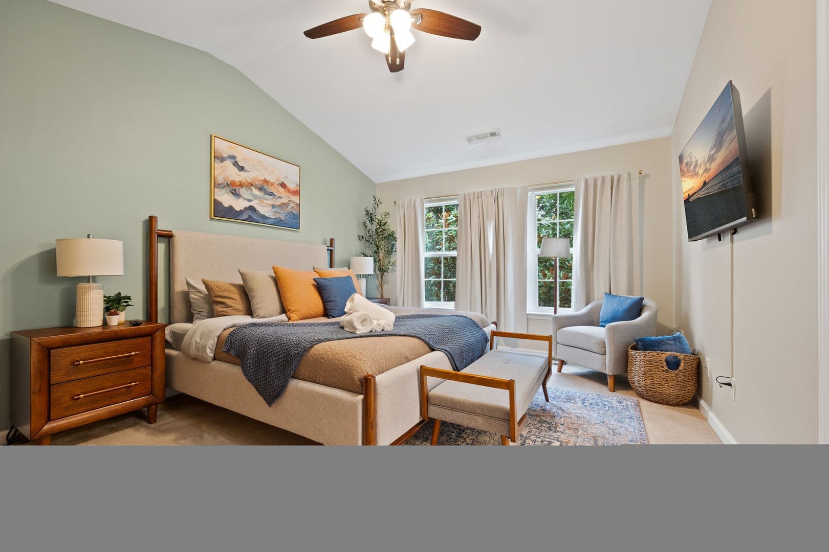 Alpharetta House: 13581 Weycroft Circle