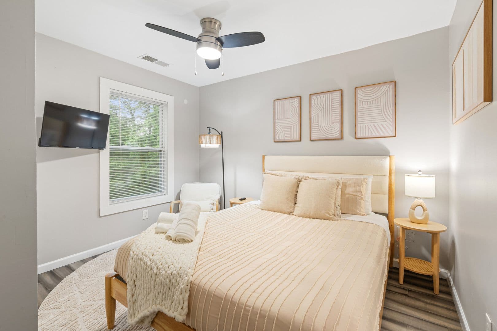 Atlanta House: 1409 Bridges Avenue Southwest