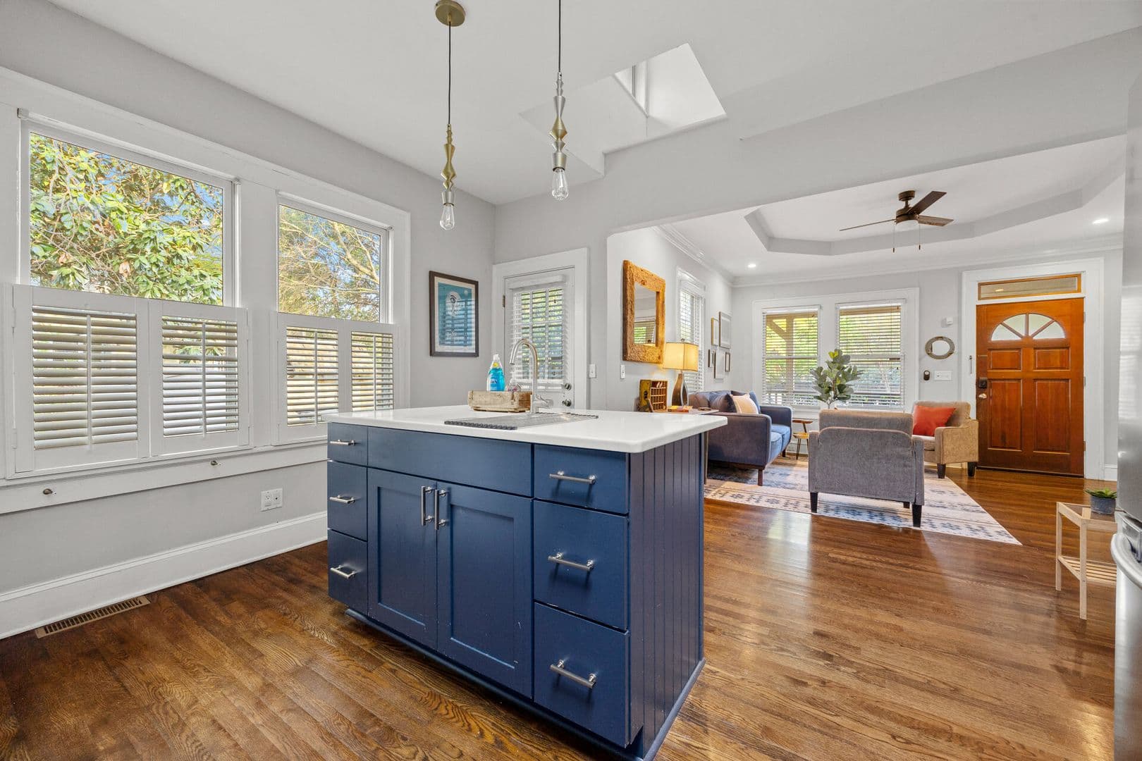 Atlanta House: 1876 DeKalb Avenue Northeast