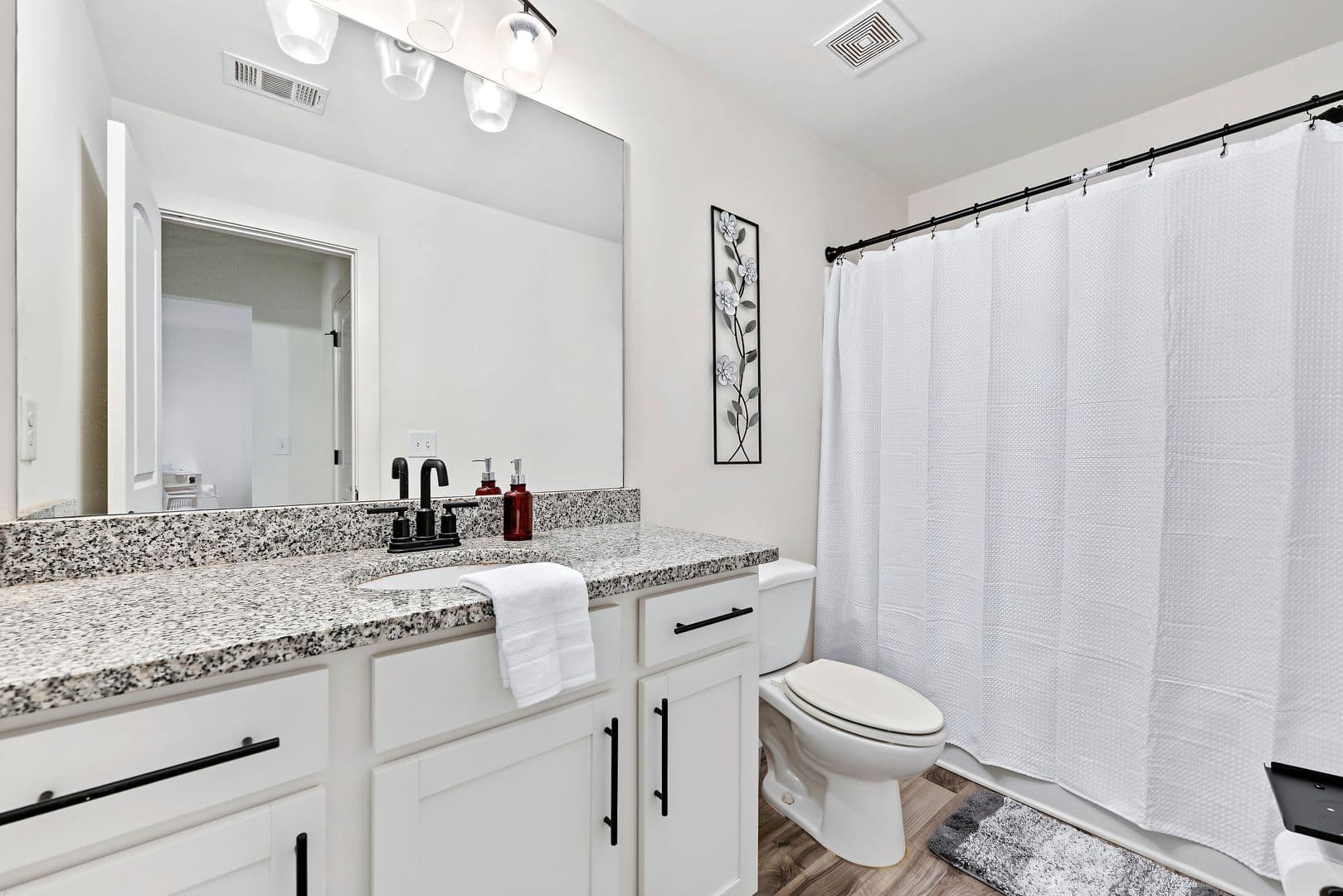 Lithonia House: 5334 Brooklands Drive
