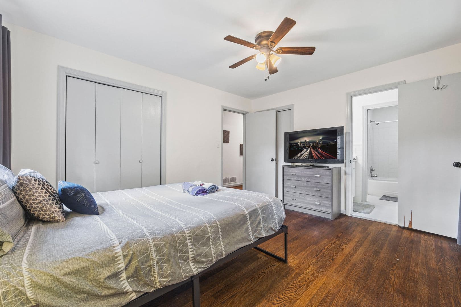East Point House: 2523 Ben Hill Road