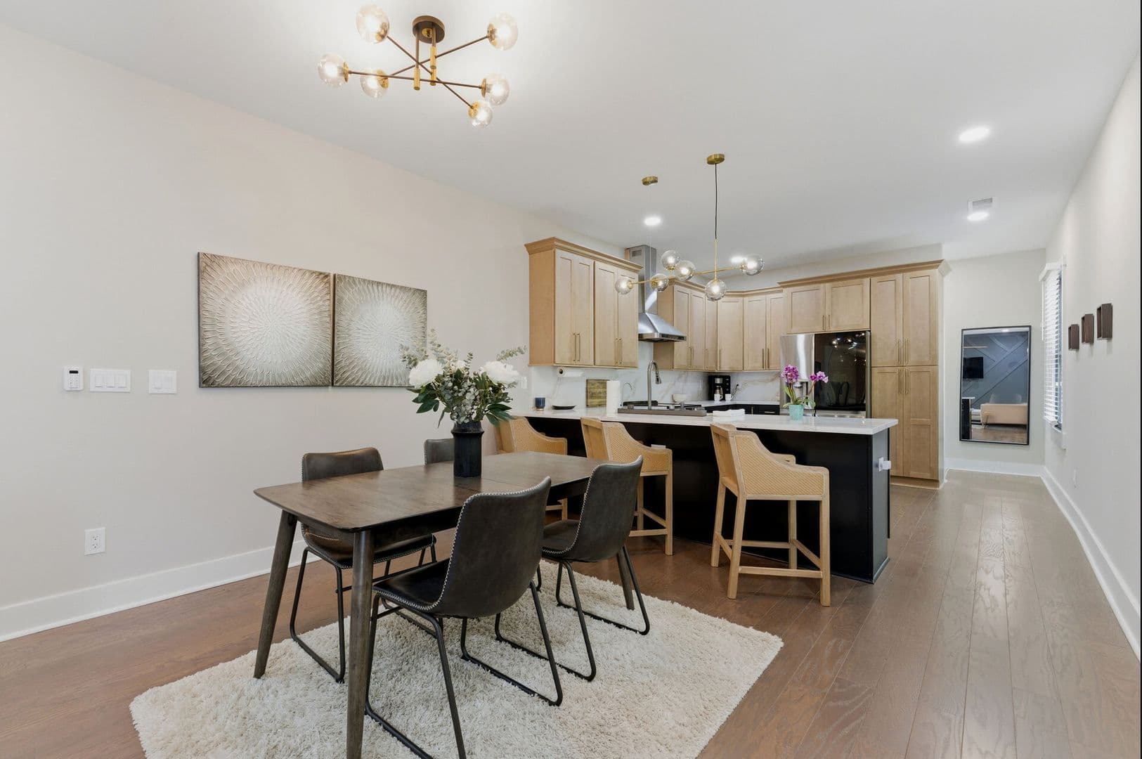 Atlanta House: 907 Beecher Street Southwest