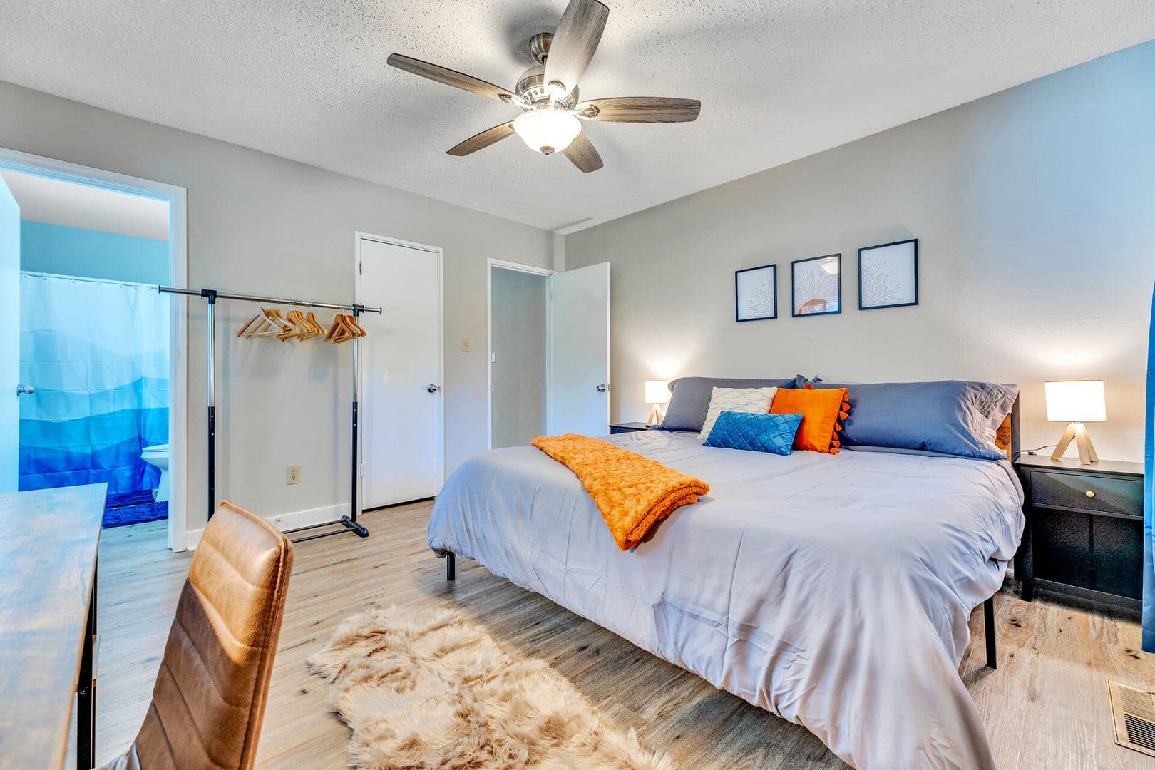 East Point Apartment: 1329 Walker Avenue (Right side)