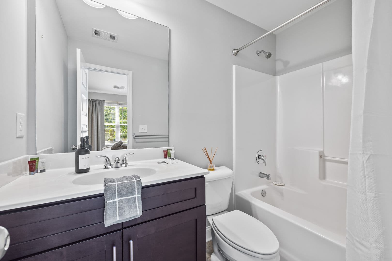 Atlanta Apartment: 1365 Memorial Drive Southeast (Unit #9)