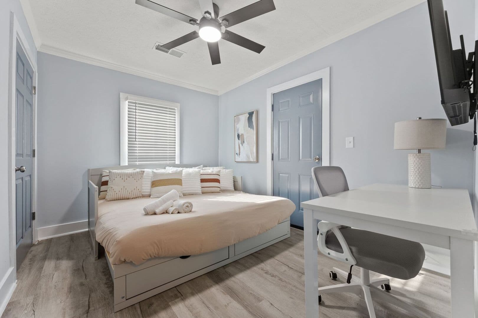 Atlanta House: 905 Beecher Street Southwest