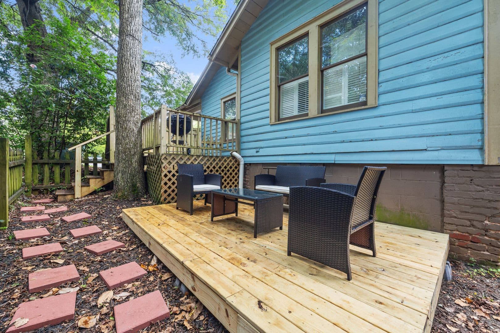 Atlanta House: 1876 DeKalb Avenue Northeast