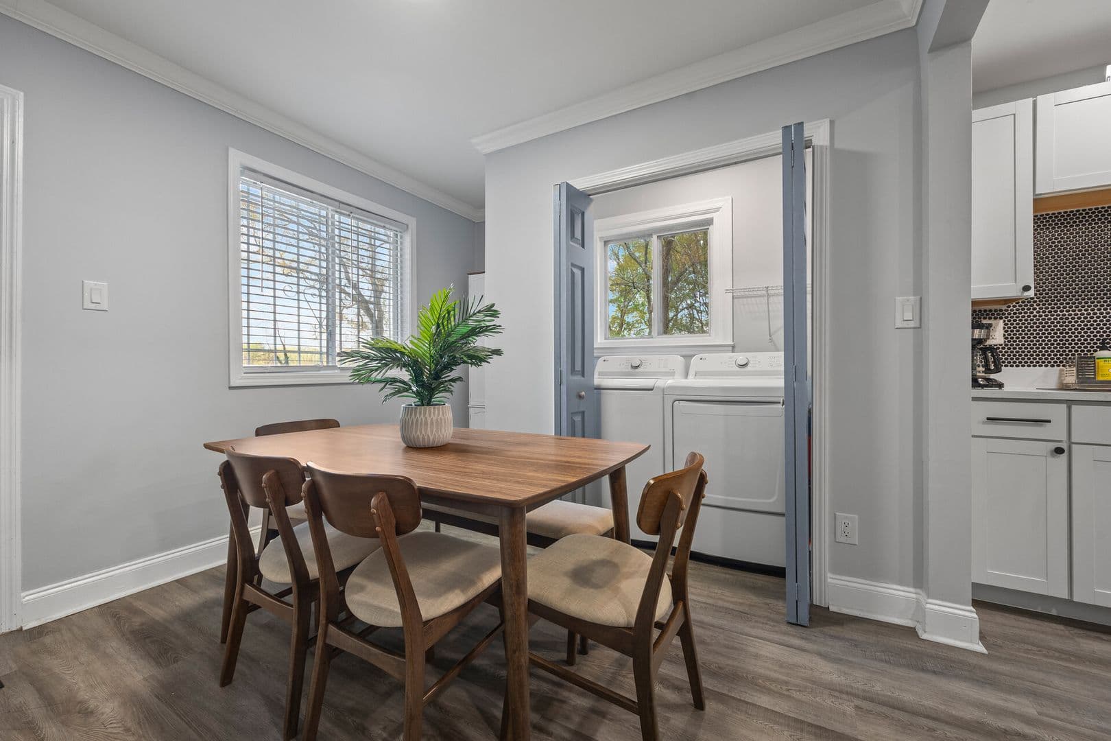 Atlanta House: 547 Erin Avenue Southwest
