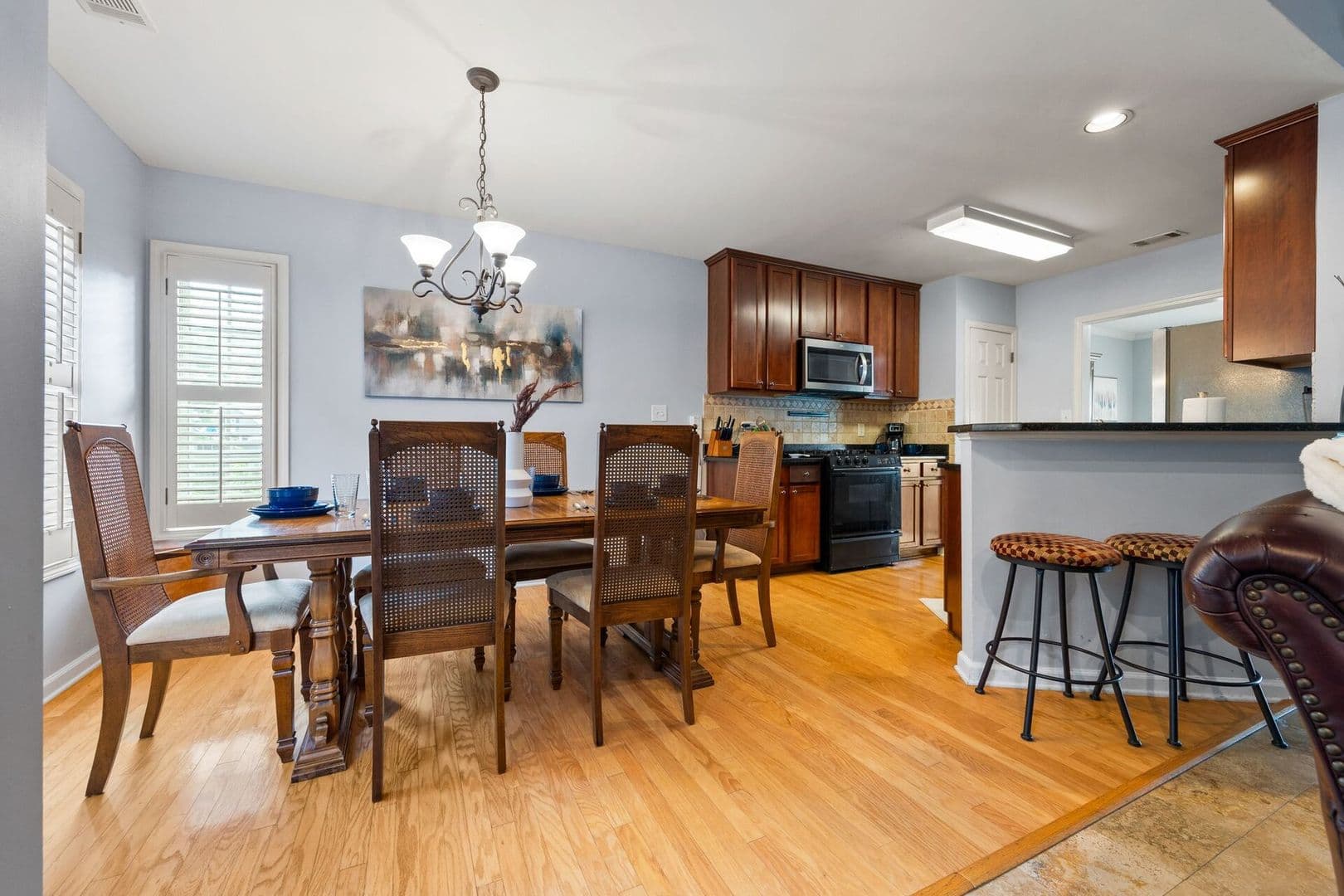 Buford Apartment: 3613 Southland Drive Northeast