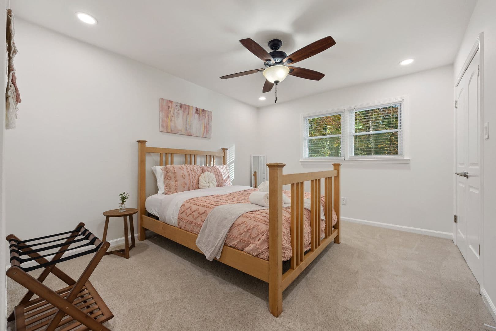 Smyrna House: 82 Vanessa Drive