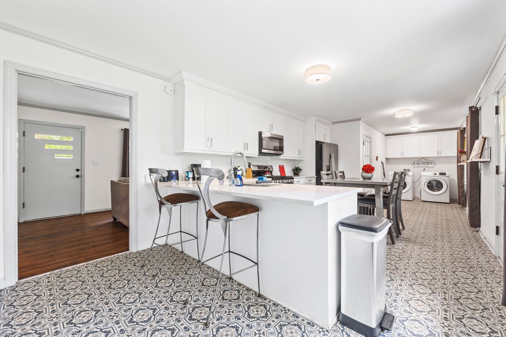 East Point House: 2523 Ben Hill Road