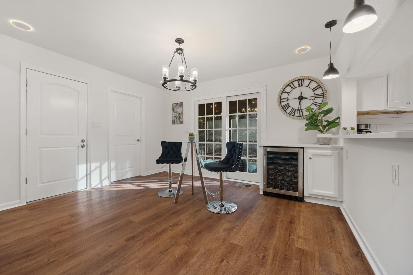Smyrna House: 82 Vanessa Drive