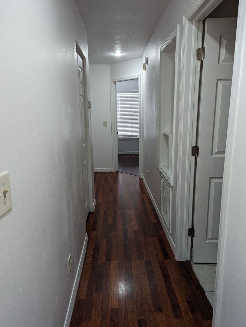 Clermont House: 20333 Sugarloaf Mountain Road