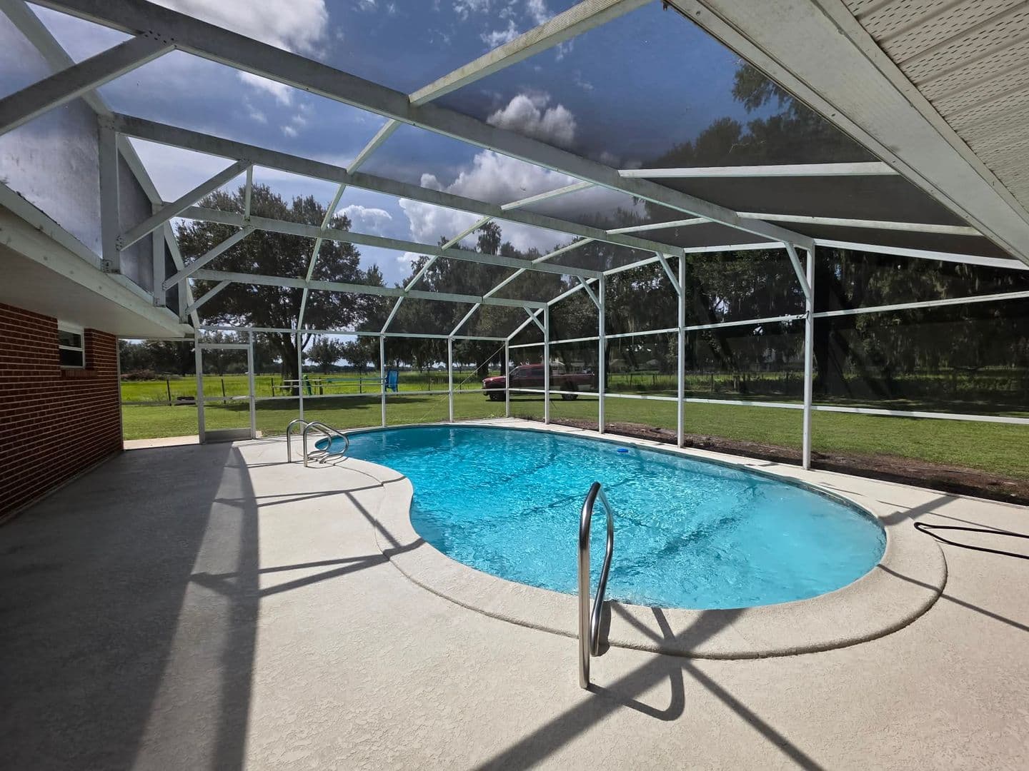 Astatula House: 25601 Laylaine Drive