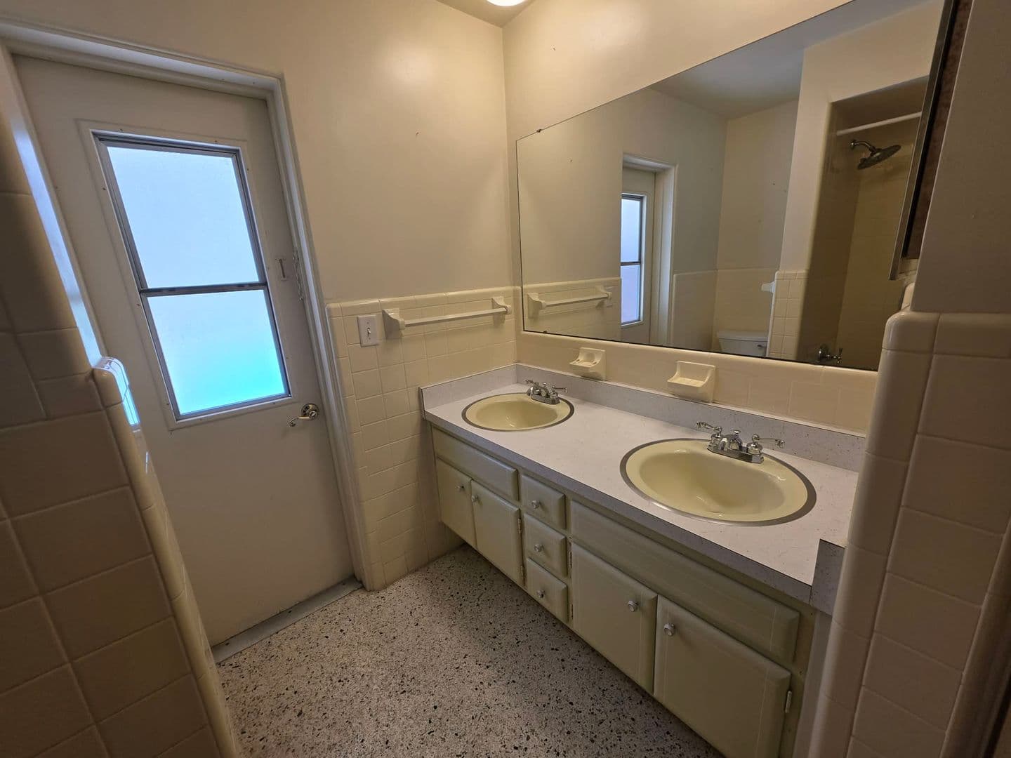 Astatula House: 25601 Laylaine Drive