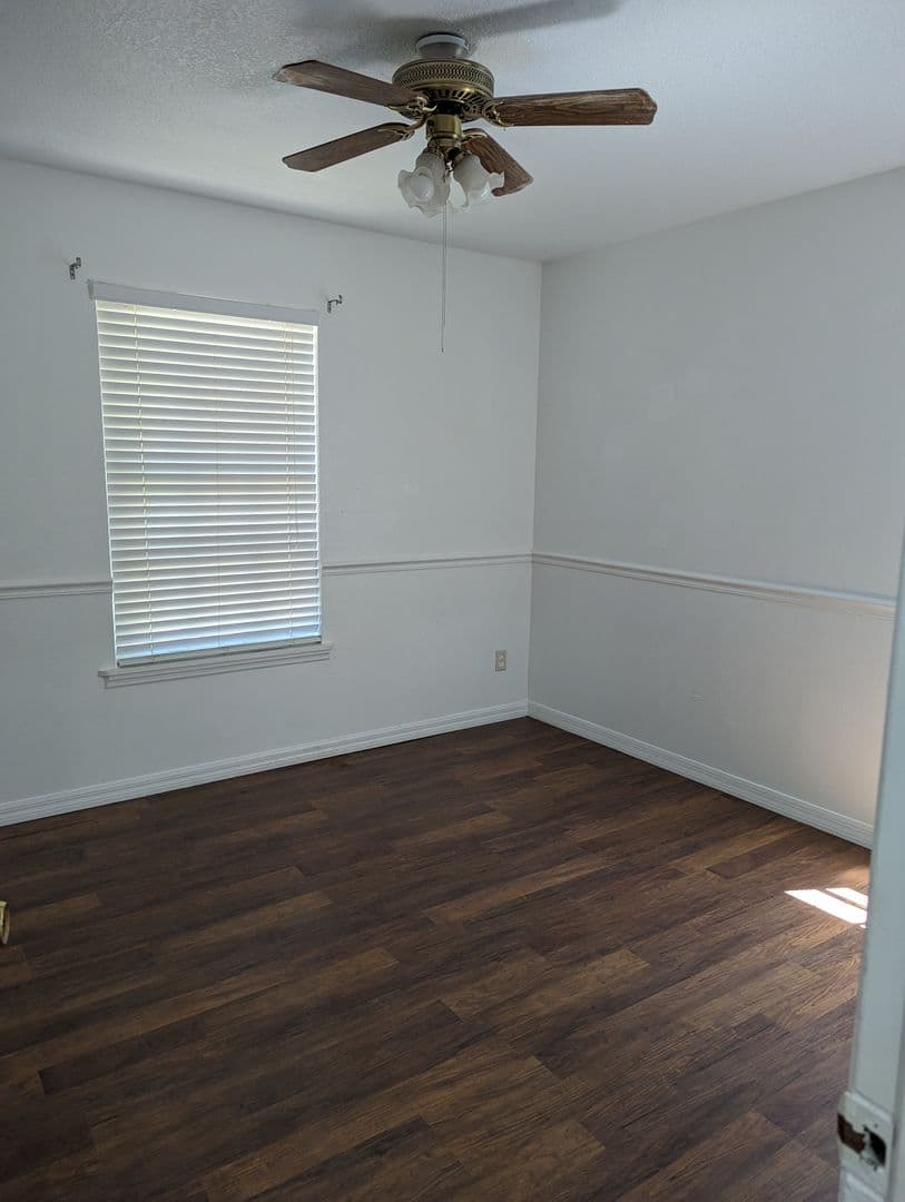 Clermont House: 20333 Sugarloaf Mountain Road