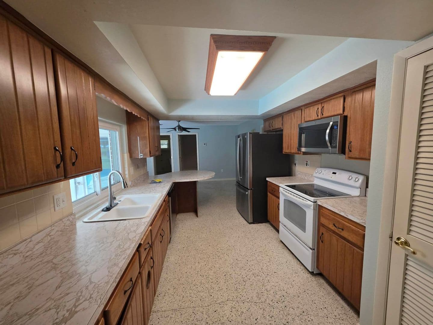 Astatula House: 25601 Laylaine Drive