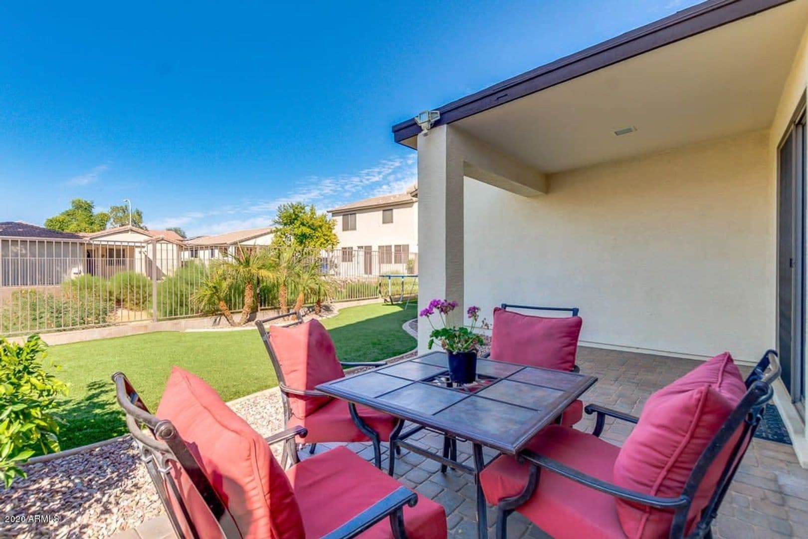 Chandler House: 82 W. Mahogany Place