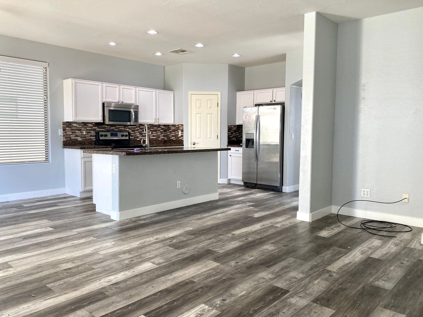 Chandler House: 82 W. Mahogany Place