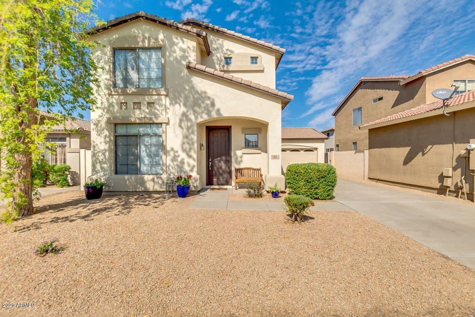 Chandler House: 82 W. Mahogany Place