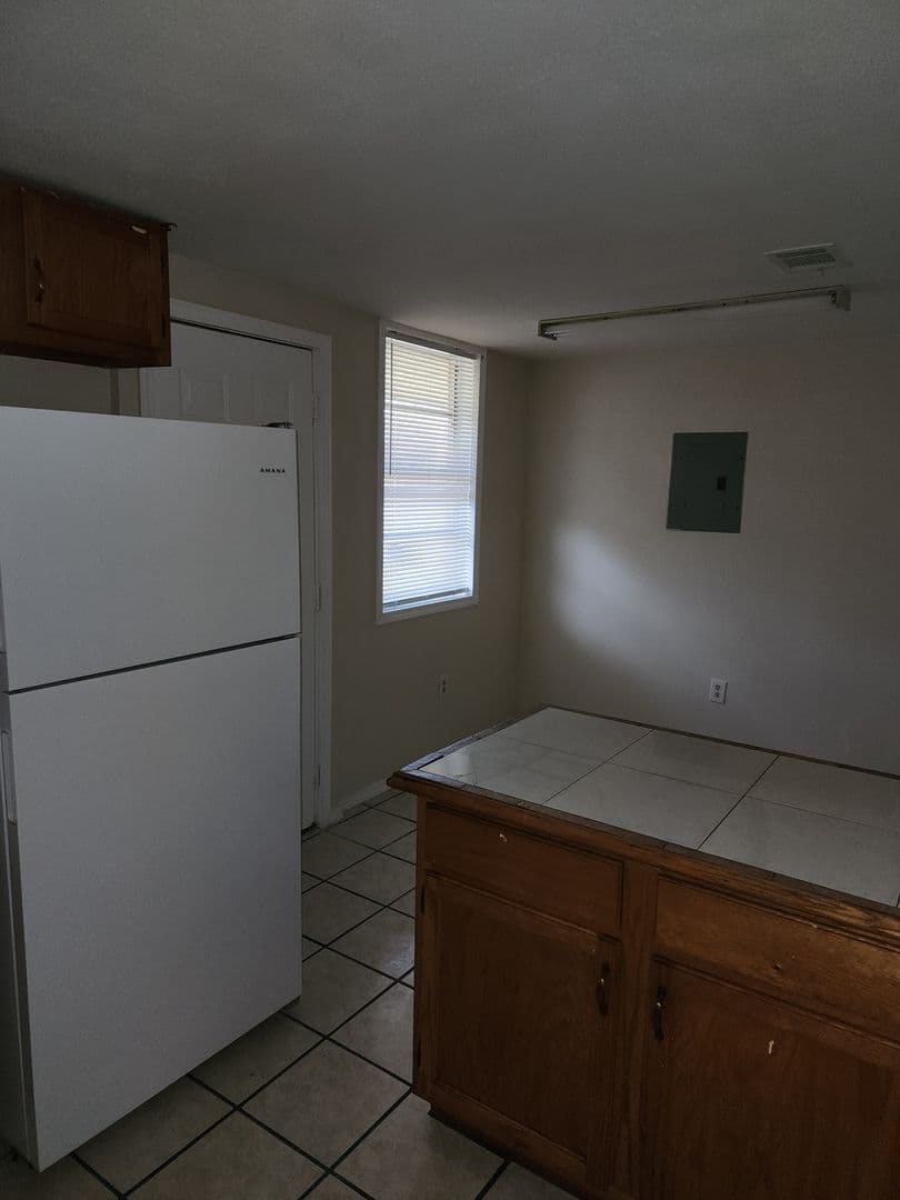 Jacksonville Apartment: 921 South Highway 161