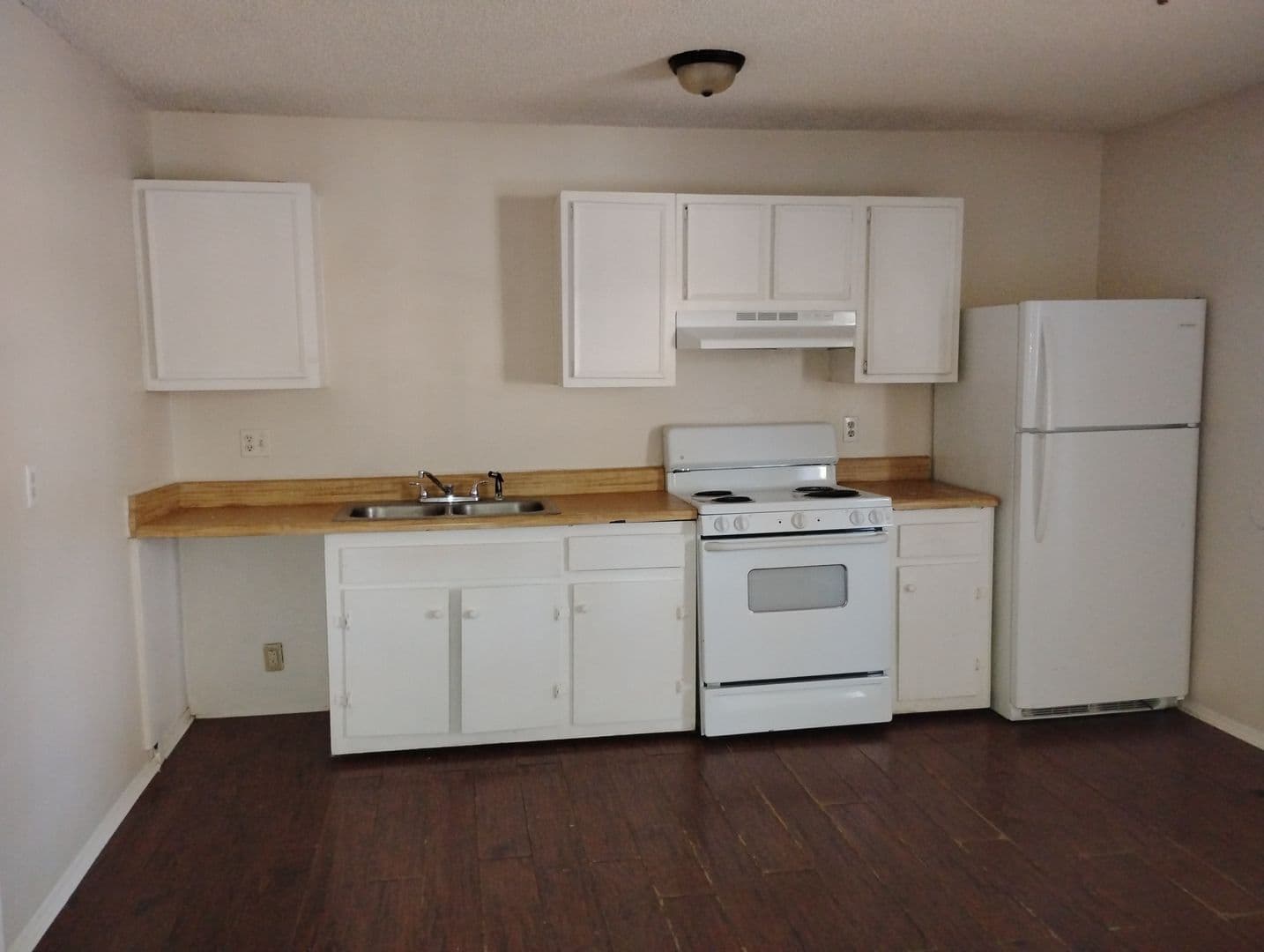 Jacksonville Apartment: 306 South JP Wright Loop Rd