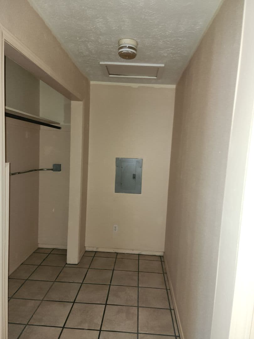 Jacksonville Apartment: 921 South Highway 161
