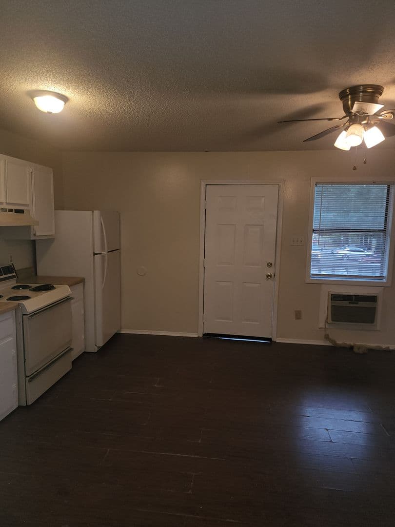 Jacksonville Apartment: 306 South JP Wright Loop Rd