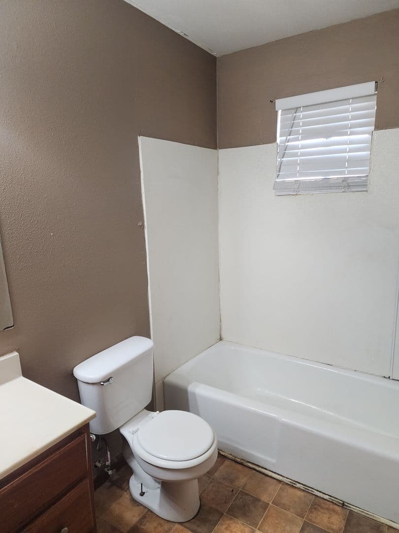 Jacksonville Apartment: 1001 Quince Hill Rd
