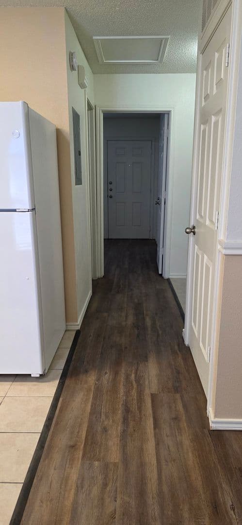 Lubbock Apartment: 2101 82nd St,Ofc