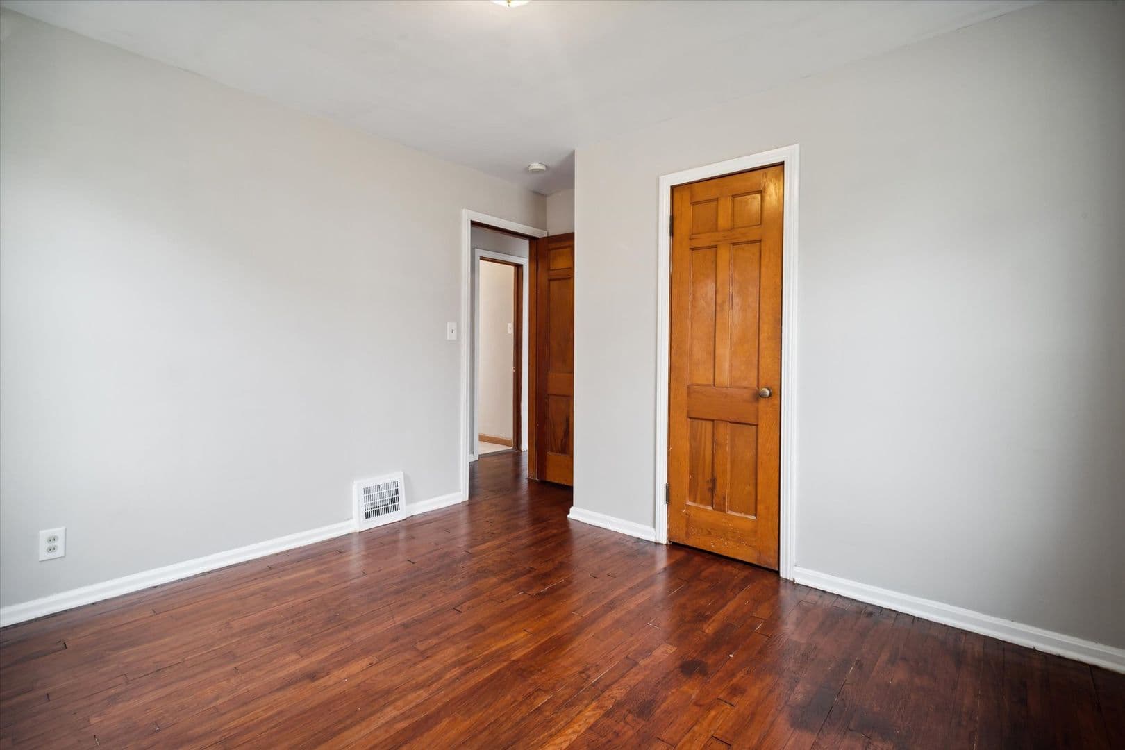 Maple Heights House: 14416 Krems Ave