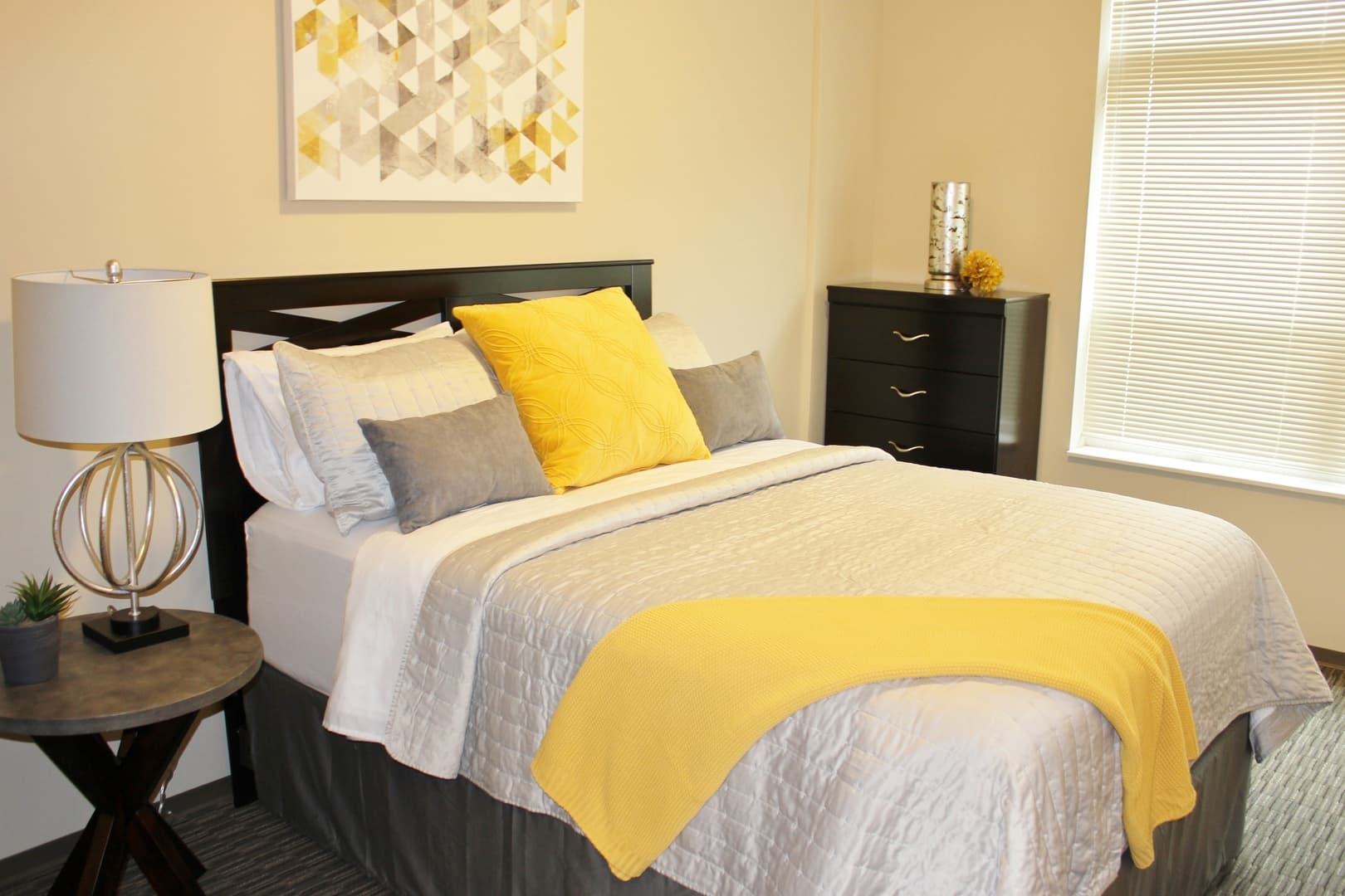 Madison Apartment: 210-212 N. Bassett St.
