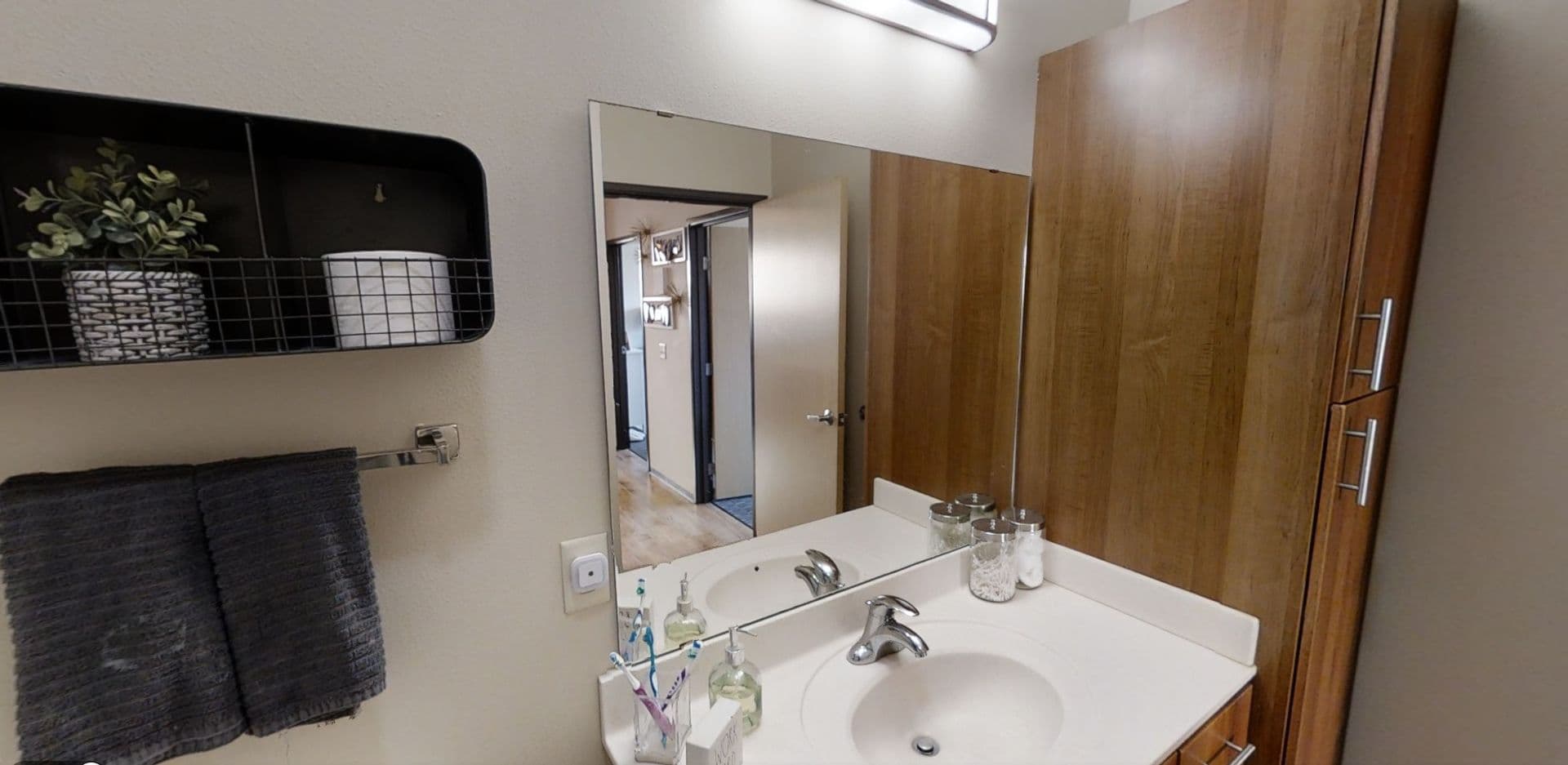 Madison Apartment: 210-212 N. Bassett St.