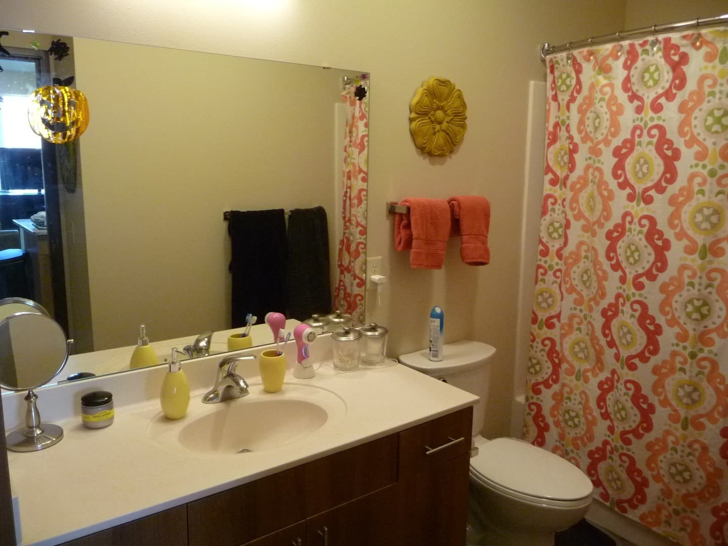 Madison Apartment: 210-212 N. Bassett St.