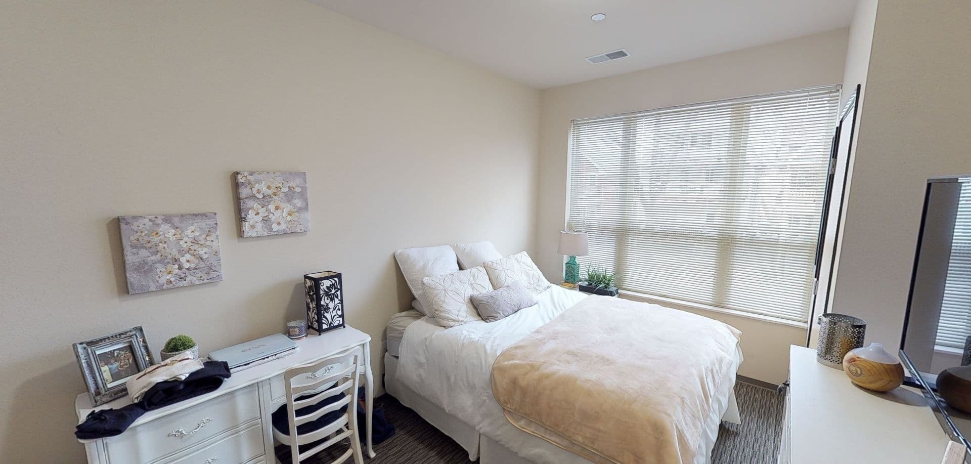 Madison Apartment: 210-212 N. Bassett St.