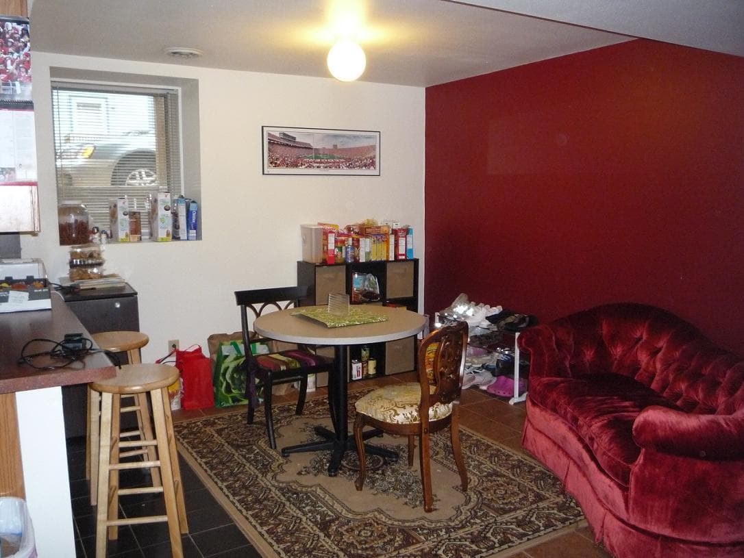 Madison Apartment: 10 N. Broom St.