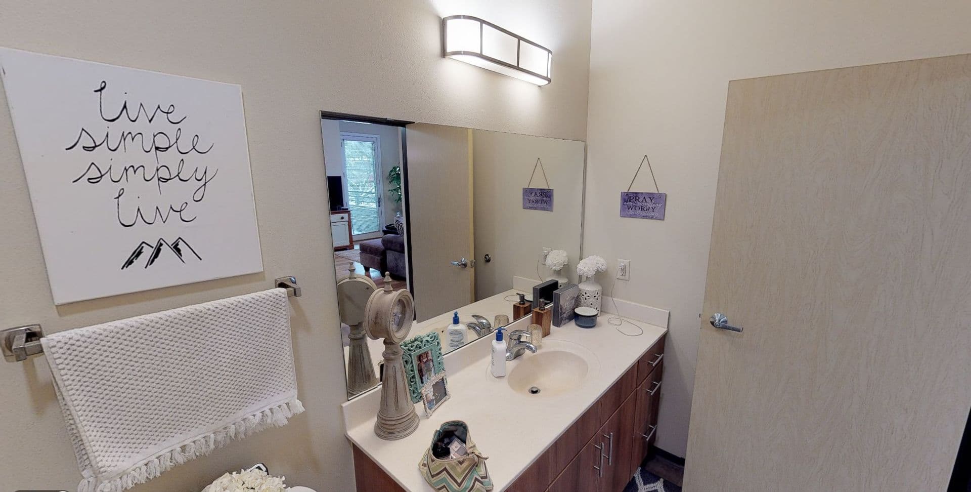 Madison Apartment: 210-212 N. Bassett St.