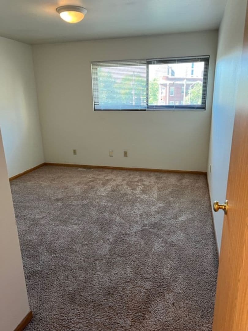 Madison Apartment: 321 N. Frances St.