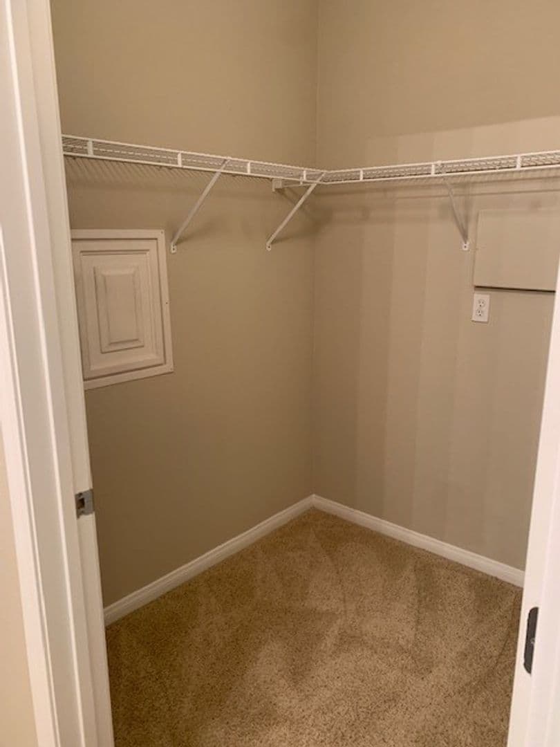 Sacramento Apartment: 2751 West River Drive