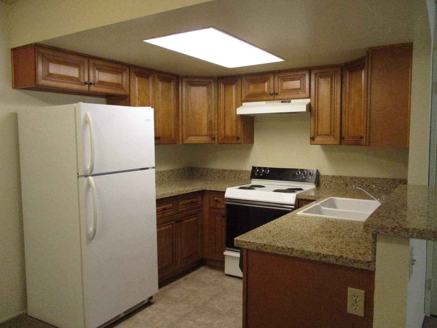 Fallbrook Apartment: 426 Ammunition Road