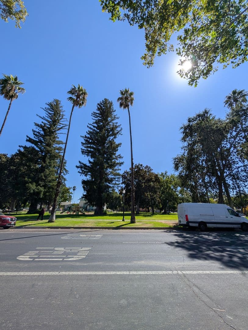 Sacramento Apartment: 2711-2715 P. Street