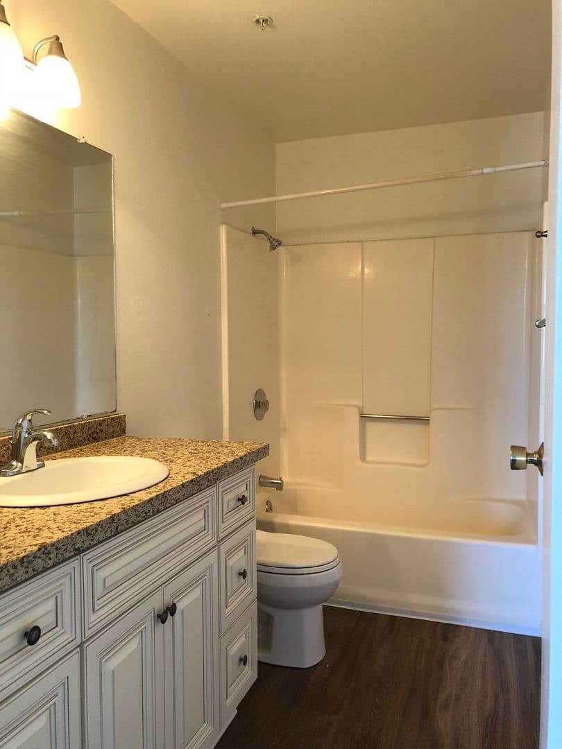 Fallbrook Apartment: 745 Alturas Lane