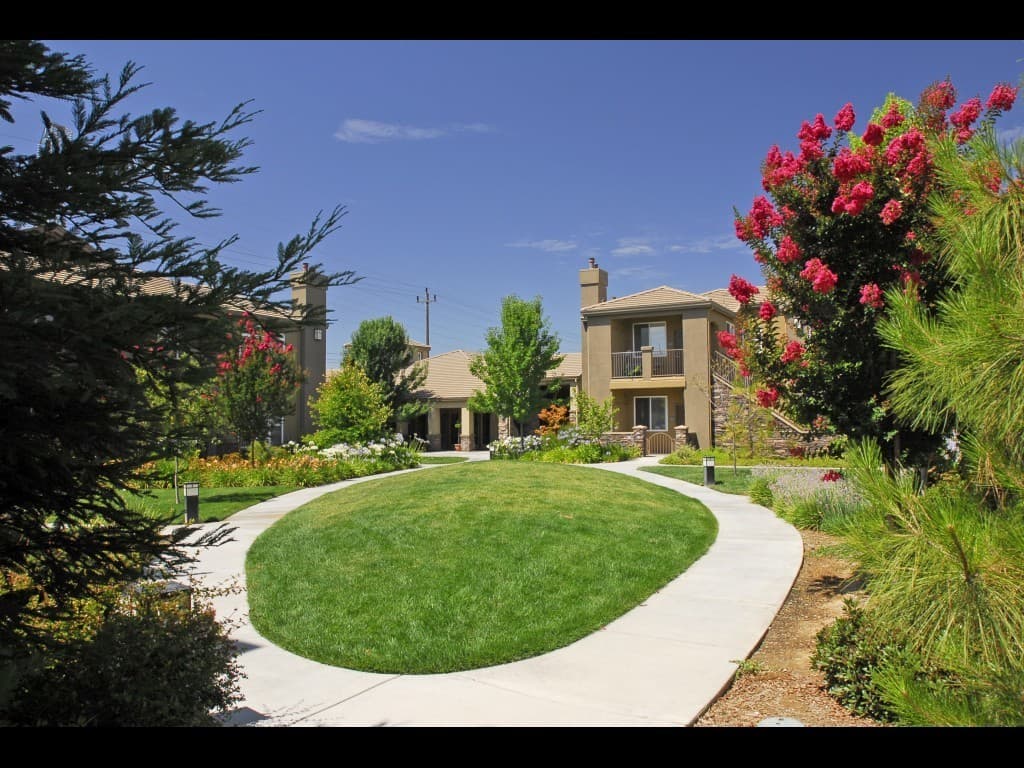 Sacramento Apartment: 2751 West River Drive