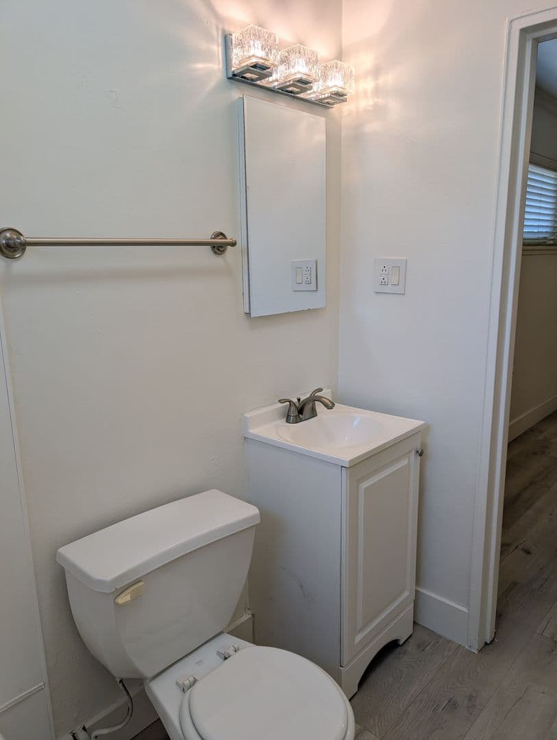 Sacramento Apartment: 2711-2715 P. Street